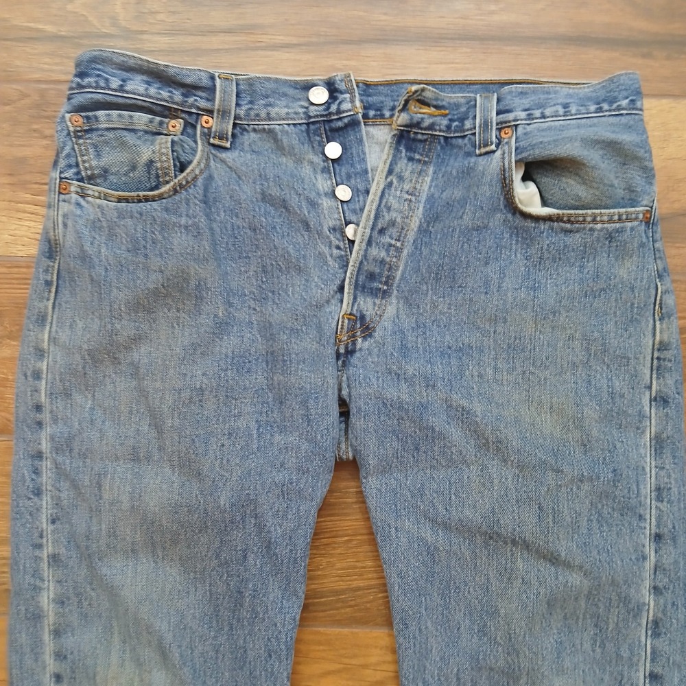 Levi's Jeans Mens 34x29 (FITS) Blue Button Fly Denim Straight Leg